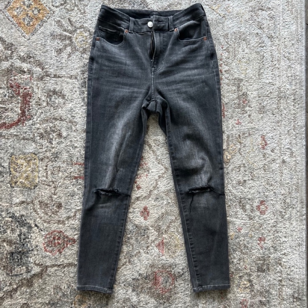 Express High Rise Ultra Hyper Stretch Cropped Skinny Jean (S - Reg)